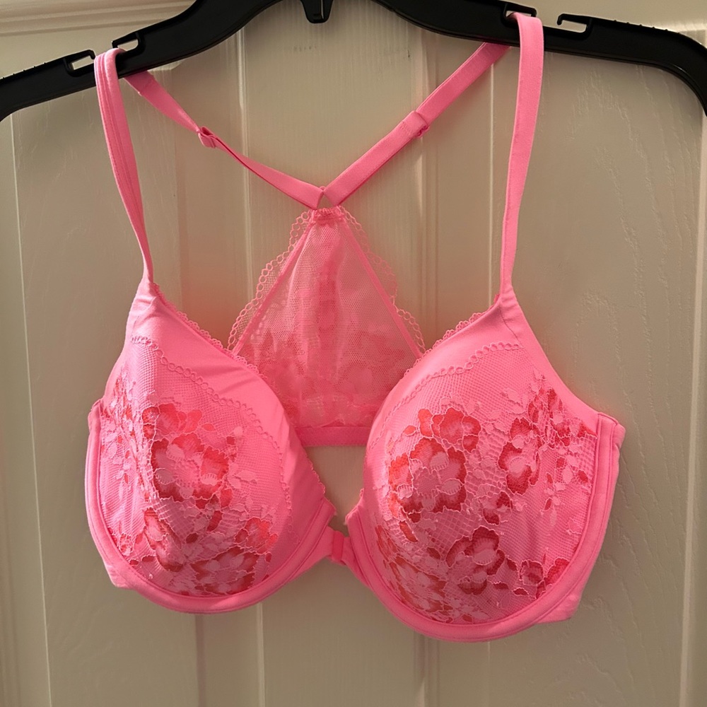 NWOT Victorias Secret pink racer back bra